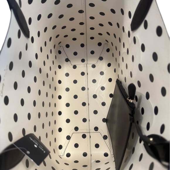 🚫SOLD🚫✨💎NEW WITH TAGS✨💎 Reversible KATE SPADE X DISNEY Large Tote! - Picture 2 of 7
